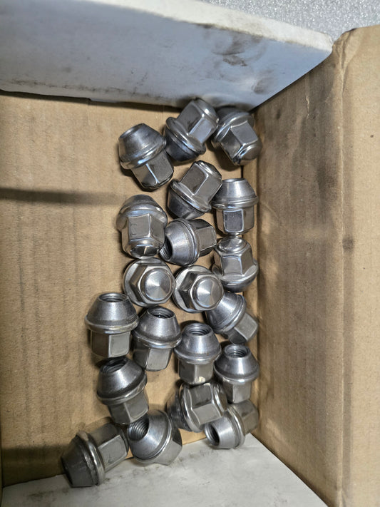 Wielmoeren / lug nuts M12 x 1.5 o.a. Ford Kuga 20 stuks