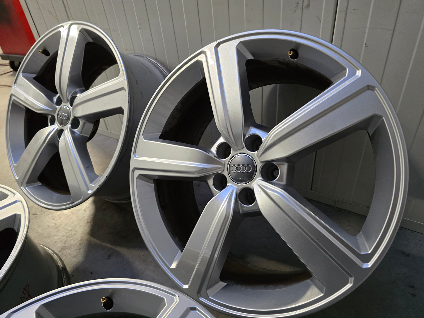 Demo Audi A6 Q3 Q5 A5 E-Tron 20 inch velgen Audi Nieuwstaat 2