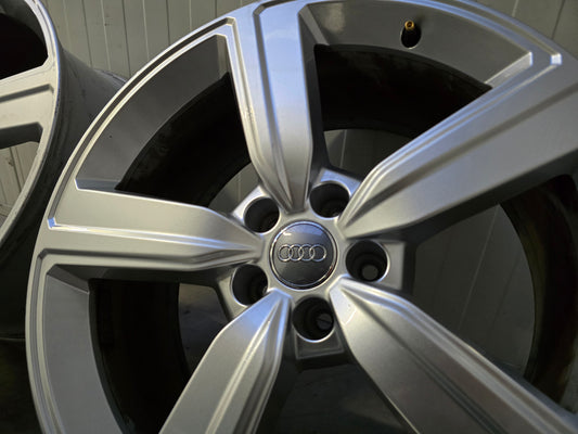 Demo Audi A6 Q3 Q5 A5 E-Tron 20 inch velgen Audi Nieuwstaat 2