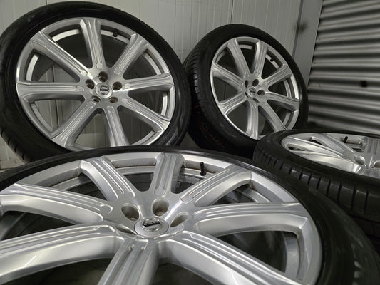 Demo Volvo XC90 21 inch velgen zomerbanden 5x108