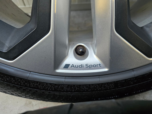 DEMO Audi RS Q3 20 inch velgen zomerbanden 5x112