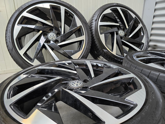 Volkswagen Arteon Passat Nashville 20 inch velgen zomerbanden