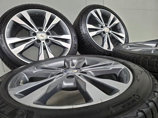 Mercedes C Klasse 18 inch velgen demo winterbanden breedset