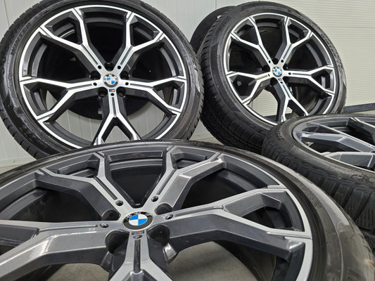 BMW X5 X6 G05 G06 741M 21 inch velgen winterbanden breedset DEMO