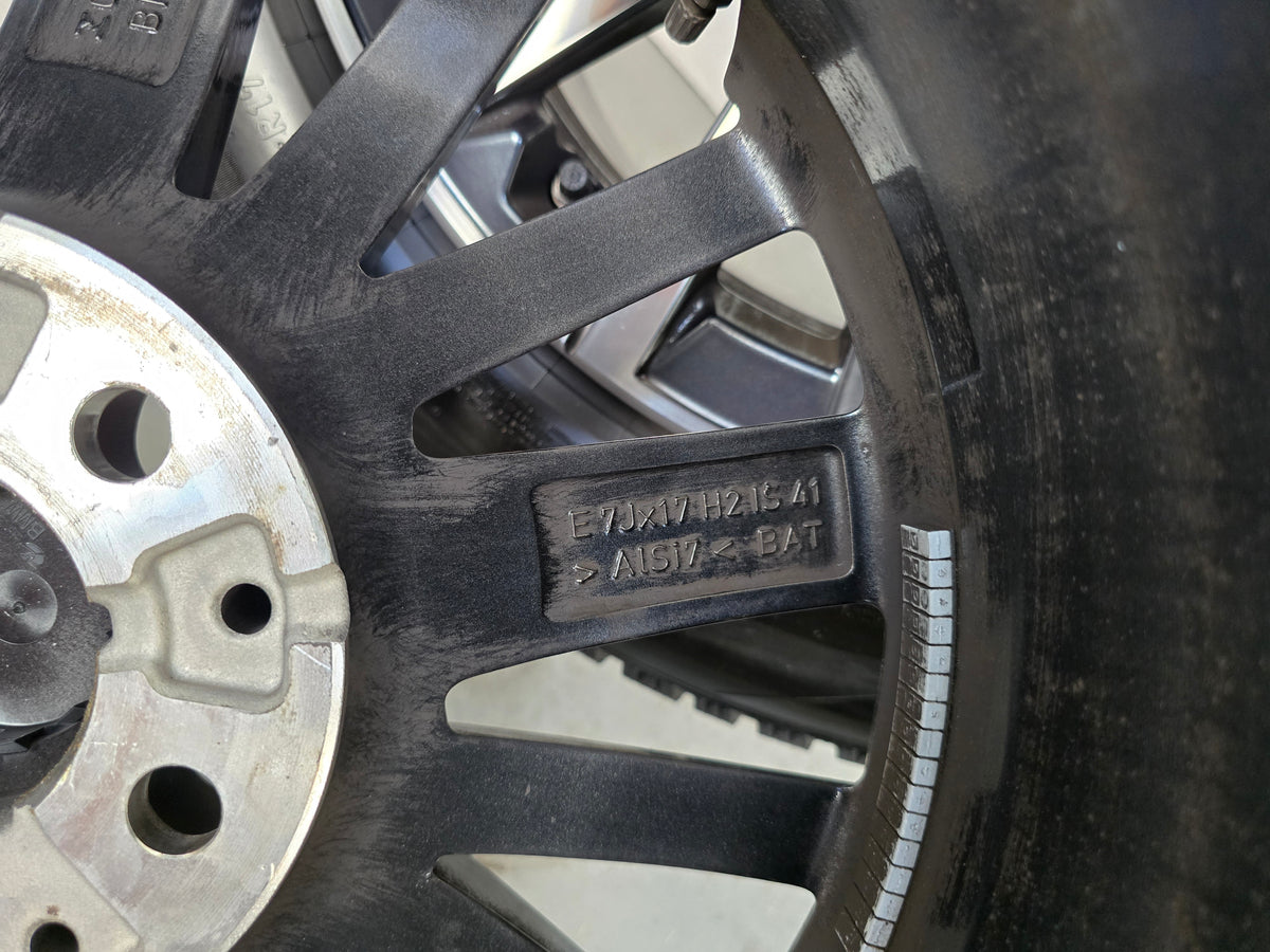 BMW X1 U11 X2 U10 17 inch winterbanden 833 velgen OEM