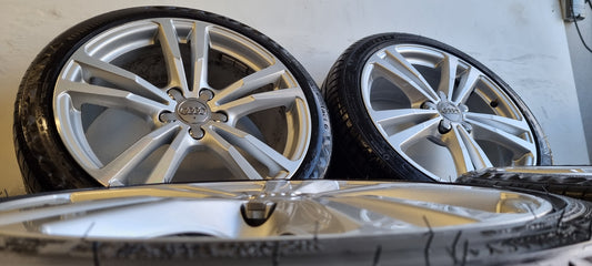 Originele 18" Audi Velgen A3 A4 + Michelin zomerbanden 6mm 5x112 A3 E-tron caddy golf 5x112 225 40 18