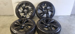 Originele zeer unieke 20 inch VW velgen black + zgan Michelin Pilot Sport 4 Zomerbanden Tiguan 5x112 255/40 20