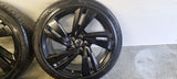 Originele zeer unieke 20 inch VW velgen black + zgan Michelin Pilot Sport 4 Zomerbanden Tiguan 5x112 255/40 20