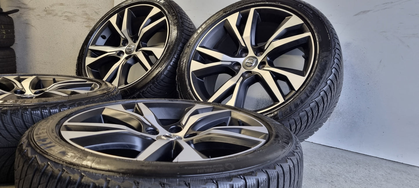 Demo Originele Volvo V60 S60 18 inch R-Line Velgen+ Michelin Winterbanden 6.5mm 235 45 18 5x108