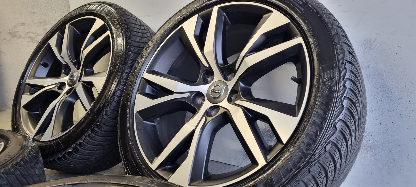 Demo Originele Volvo V60 S60 18 inch R-Line Velgen+ Michelin Winterbanden 6.5mm 235 45 18 5x108