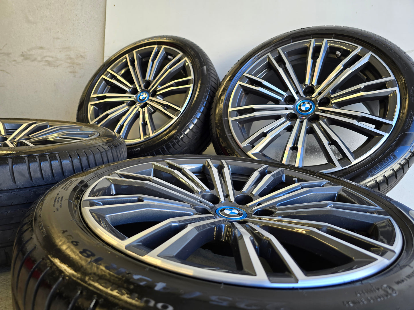 DEMO Originele BMW 18 inch M velgen BREEDSET styling 790M 3 serie G20 G21 + zomerbanden 5.5mm