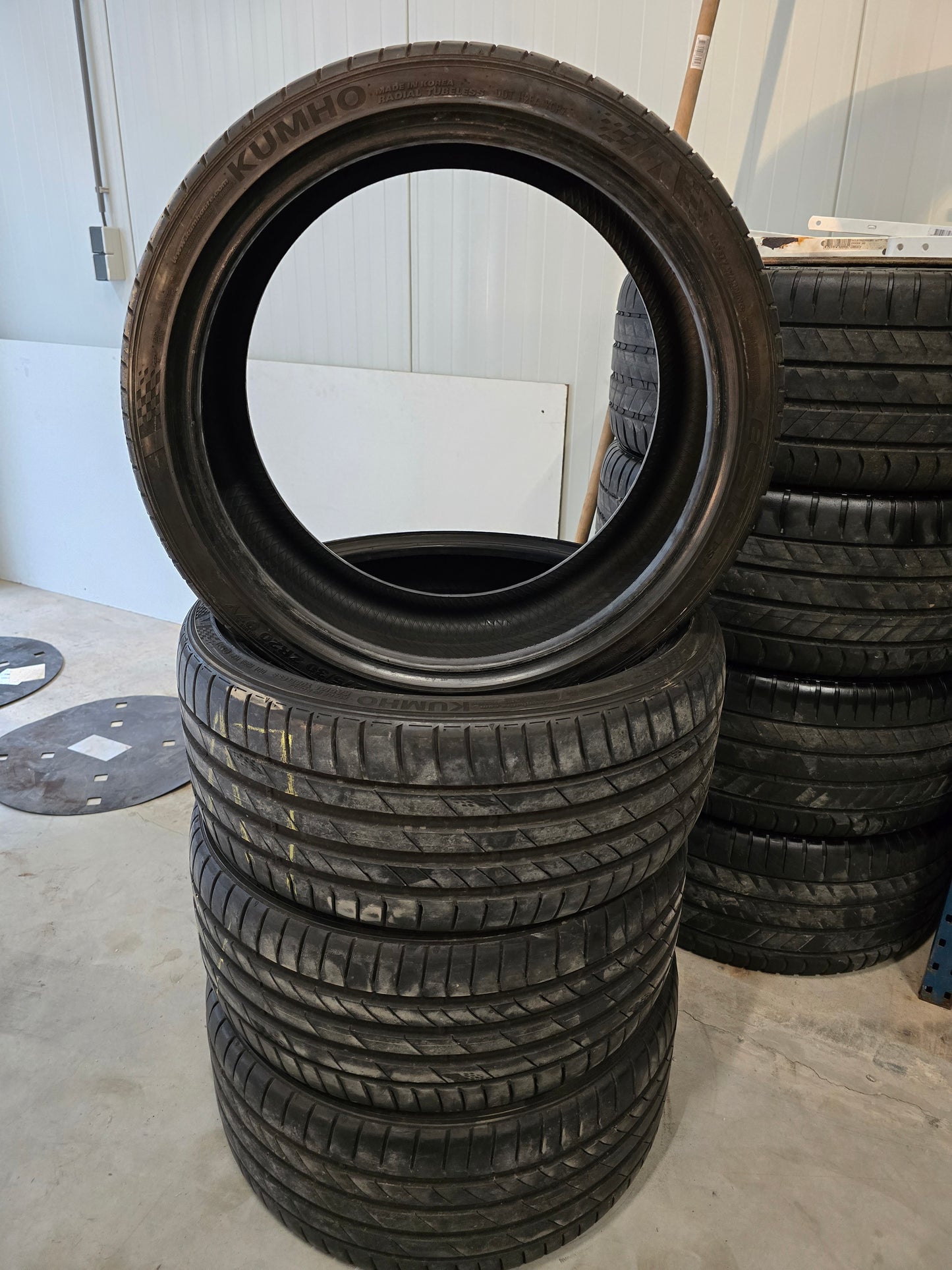 Demo Summer tires 7.5mm wide set BMW 5 series E60 E61 F10 F11 G30 G31 6 series etc. 245/30R20 275/30R20