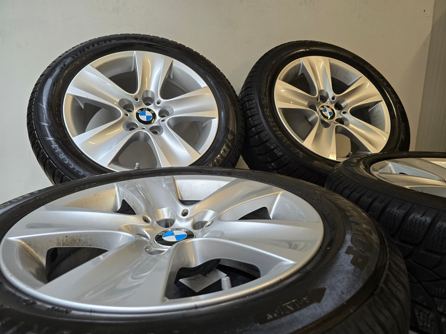 Origineel BMW 17" velgen + ZGAN Winterbanden 7.5mm 5x120 F10 F11 e60 e61 225 55 17