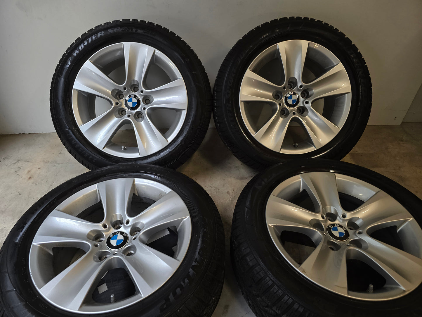 Origineel BMW 17" velgen + ZGAN Winterbanden 7.5mm 5x120 F10 F11 e60 e61 225 55 17