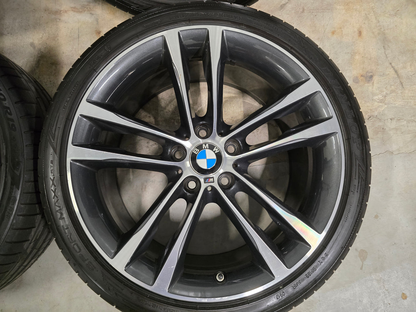 Original 19 inch BMW F30 F31 F32style 704-M Breedset Summer tires Dunlop/Pirelli 5x120