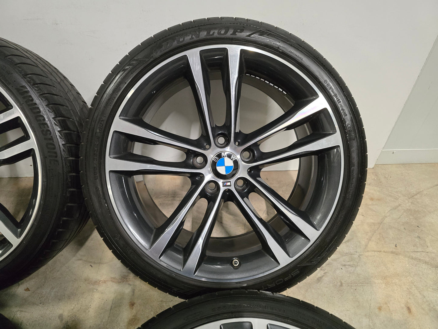 Original 19 inch BMW F30 F31 F32style 704-M Breedset Summer tires Dunlop/Pirelli 5x120