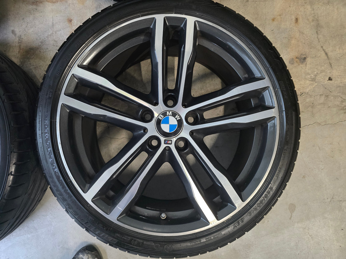 Originele 19 inch BMW F30 F31 F32style 704-M Breedset Zomerbanden 5x120