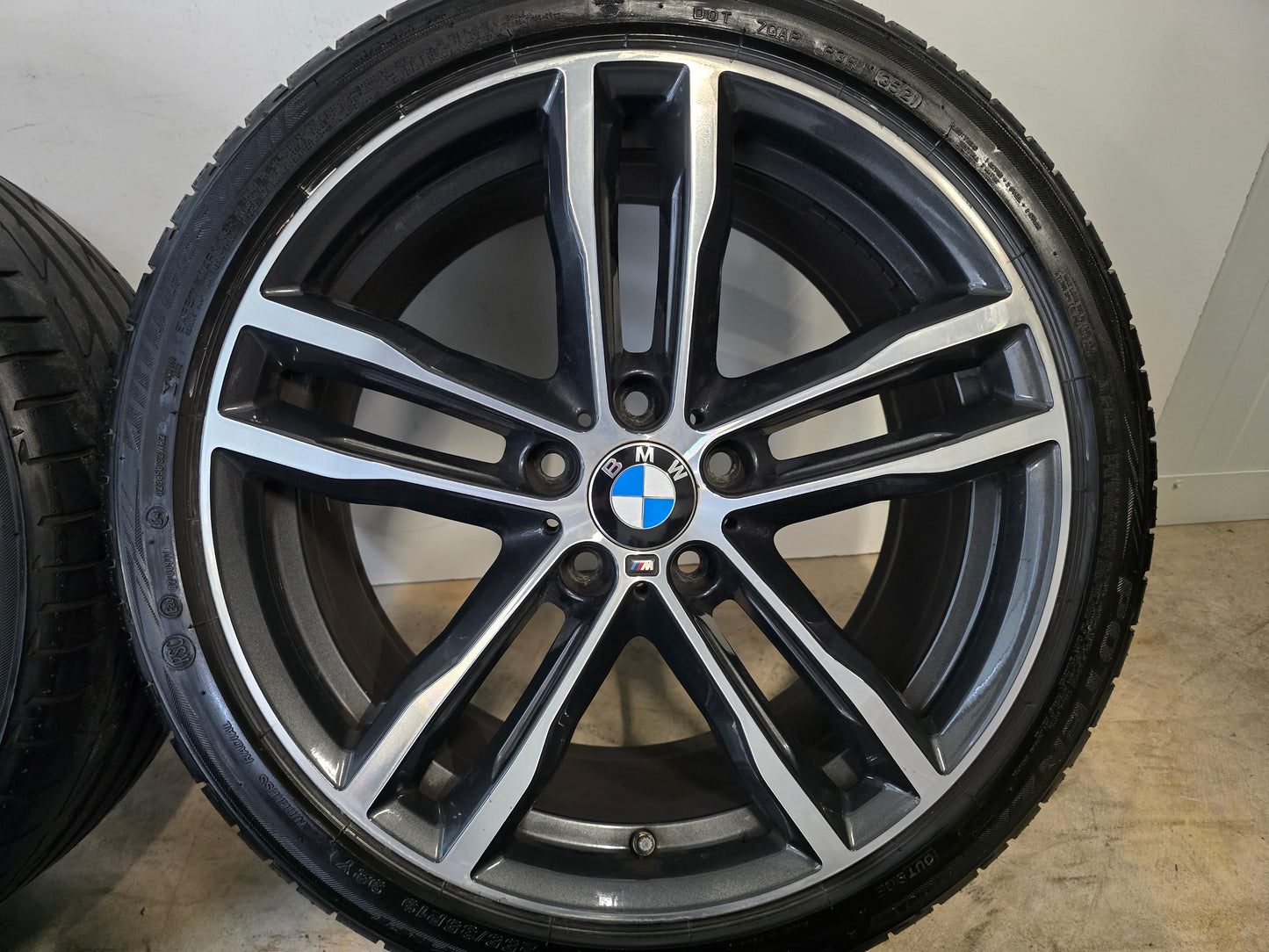 Originele 19 inch BMW F30 F31 F32style 704-M Breedset Zomerbanden Bridgestone 6.5/7mm 5x120