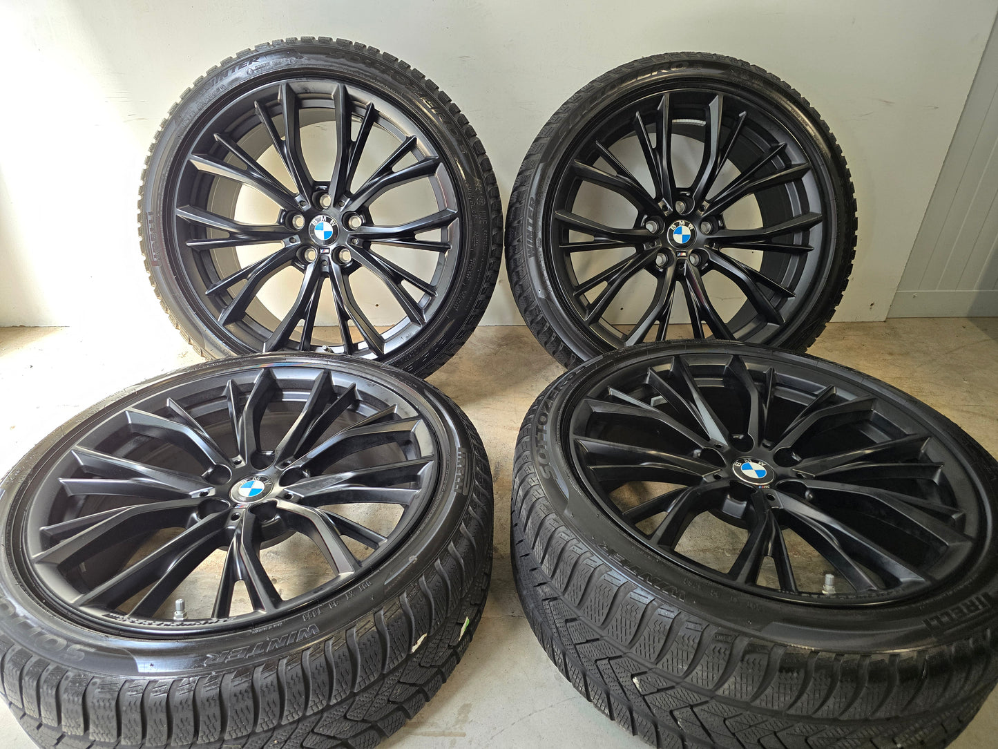 BMW M-Performance 5 series G30 G31 M786 19 inch Breedset Winter tires 245/40R19 275/35R19