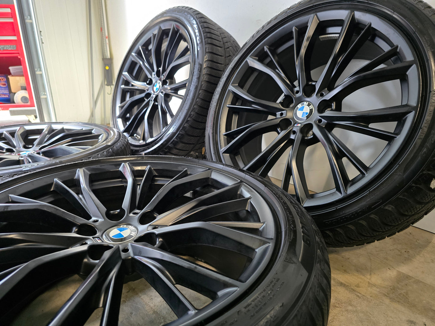 BMW M-Performance 5 series G30 G31 M786 19 inch Breedset Winter tires 245/40R19 275/35R19