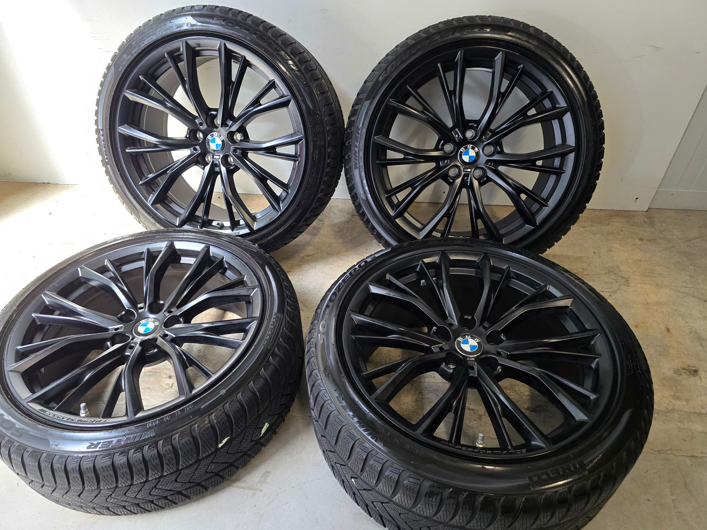 BMW M-Performance 5 series G30 G31 M786 19 inch Breedset Winter tires 245/40R19 275/35R19