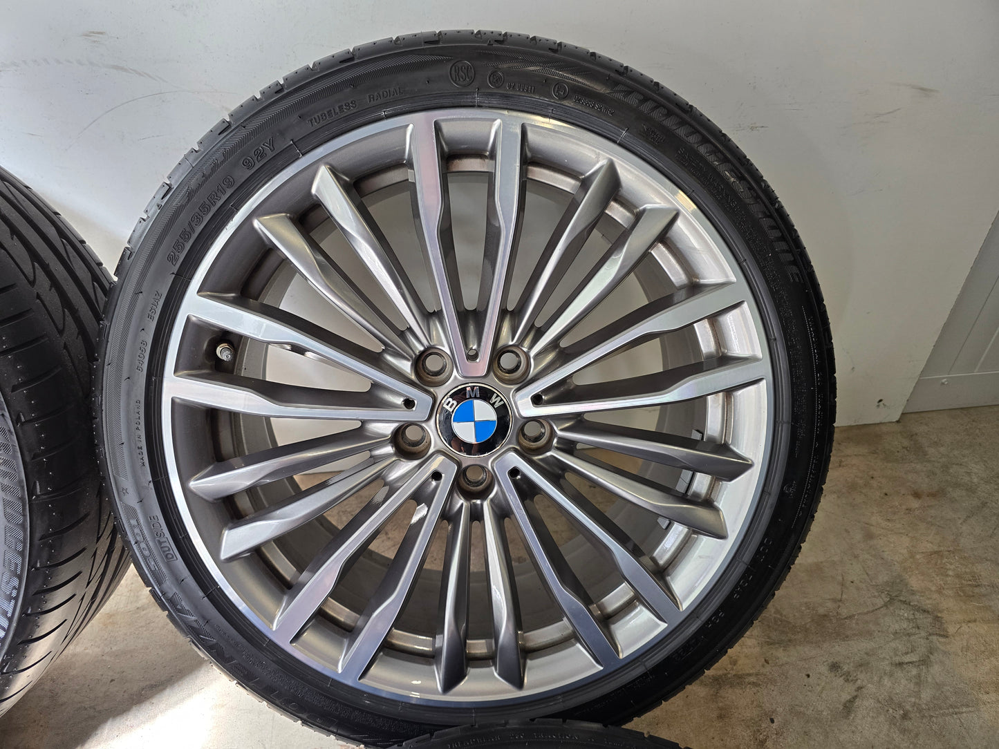 Originele 19 inch BMW e90 e91 F30 F31 F32 Breedset Zomerbanden NIEUW