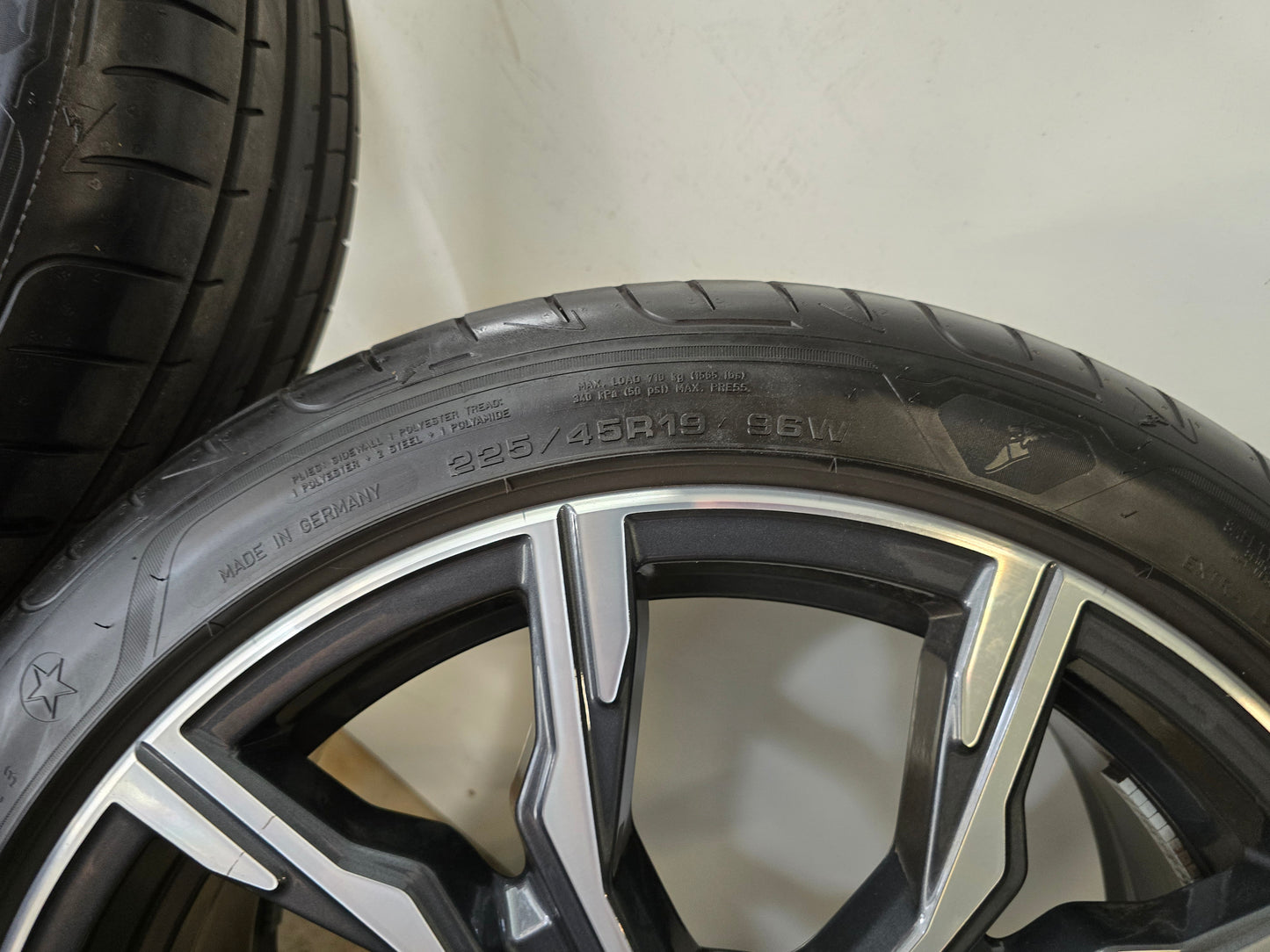 Origineel BMW M 19 inch velgen X1 X2 2ser i3 U10 U11 zomerbanden 5x112