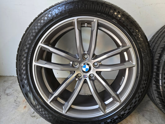 BMW 18 inch breedset M Line 5 serie G30 G31 7 serie G11 G12 i4 zomerbanden