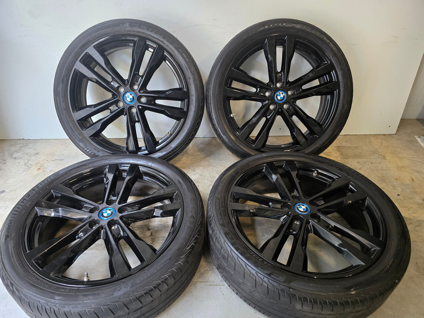 Originele BMW i3 20" Black breedset+ Bridgestone zomerbanden BMW i3, i4  175/55R20 195/50R20