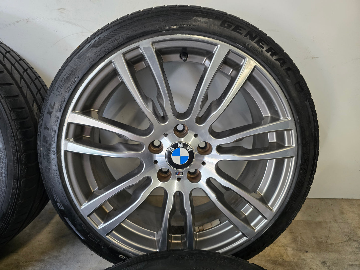 Originele BMW 403M 3 serie E90 E91 F30 F31 4 serie F32 19 inch breedset zomerbanden 5x120