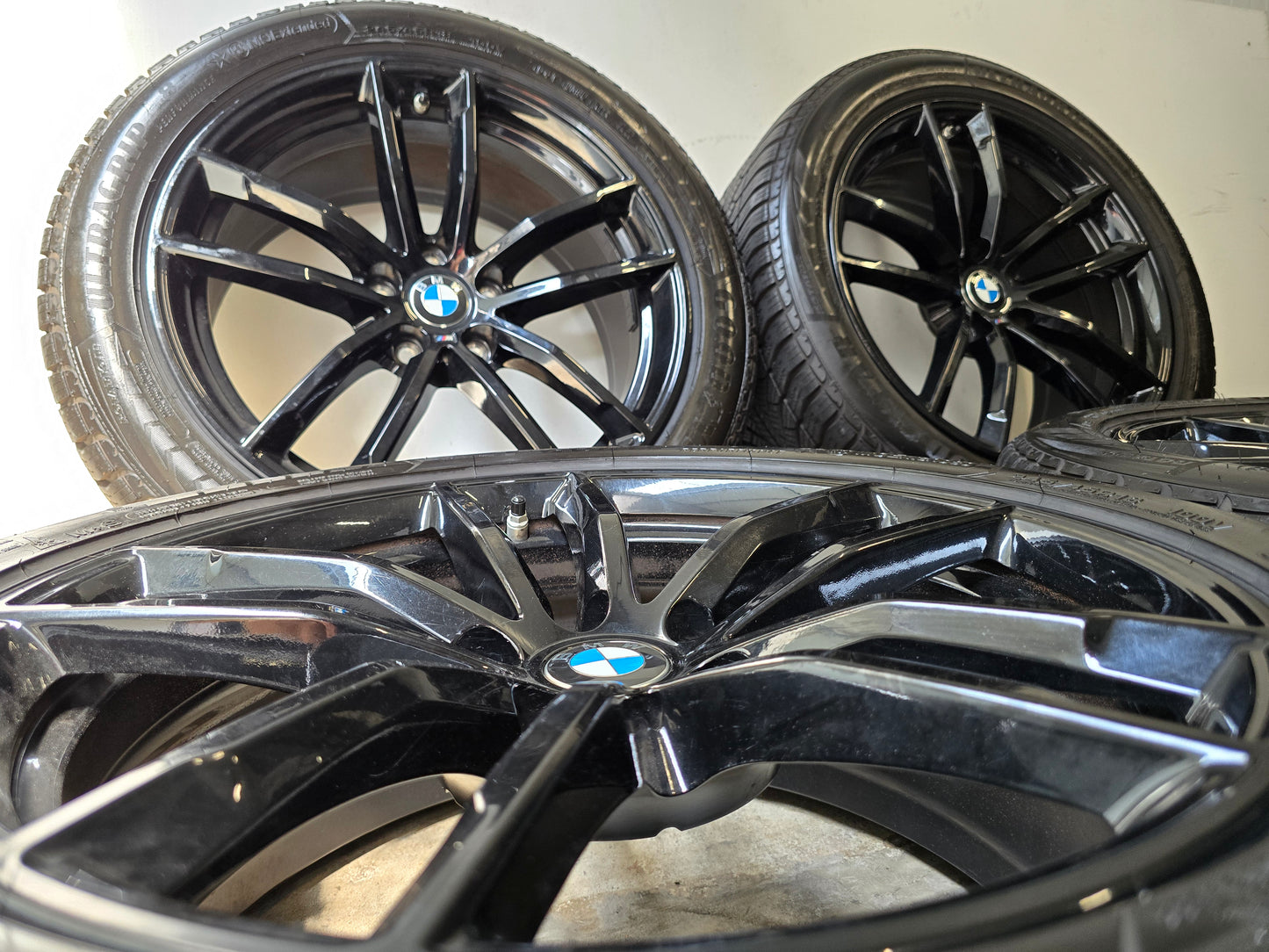 NIEUW BMW 5 serie G30 G31 7 serie G11 G12 i4 662M 18 inch black velgen nieuwe Winterbanden