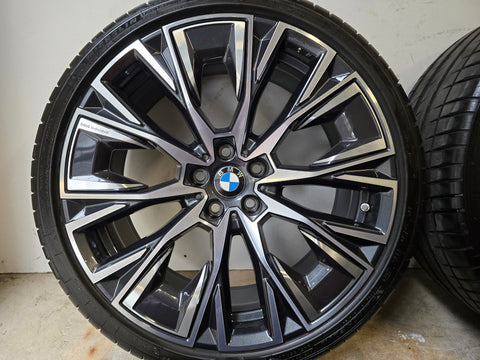 DEMO/NEW Original BMW 862i Individual 4 series i4 19 inch wide set summer tires