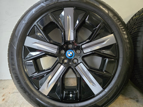 NIEUW BMW iX XM 21 inch velgen style 1011 + DEMO Winterbanden 7.4mm BMW 255/50R21