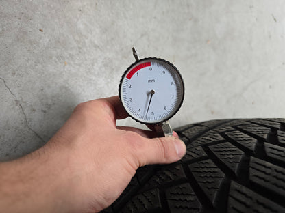 2x Continental winterbanden 235/50 R19  99H M+S Extra Load