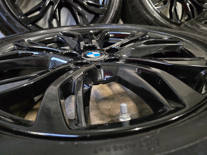 BMW X1 F48 X2 F39 18 inch velgen winterbanden 566 zwart