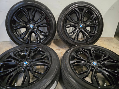 BMW X1 F48 X2 F39 18 inch velgen winterbanden 566 zwart