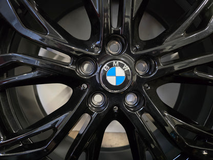 BMW X1 F48 X2 F39 18 inch velgen winterbanden 566 zwart