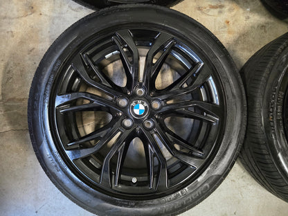 BMW X1 F48 X2 F39 18 inch velgen winterbanden 566 zwart