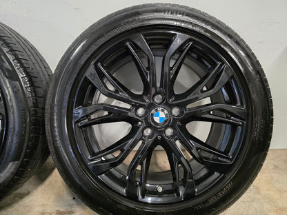 BMW X1 F48 X2 F39 18 inch velgen winterbanden 566 zwart