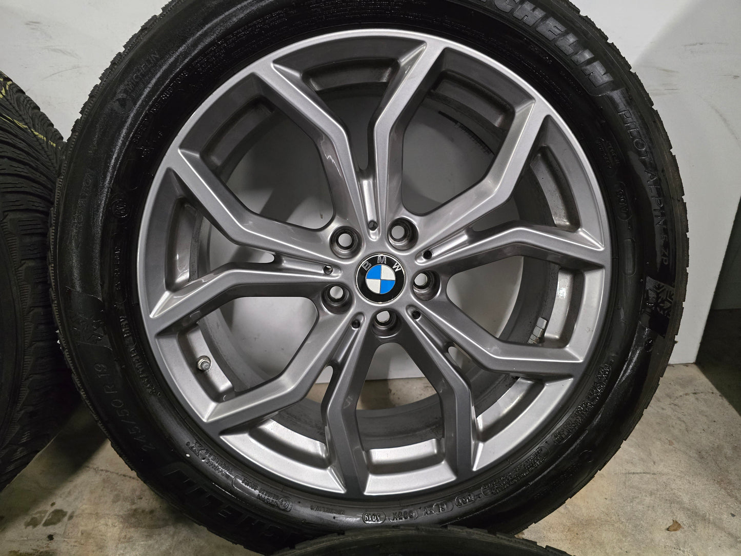 DEMO BMW X3 G01 iX3 X4 G02 694 19 inch velgen Winterbanden 245 50 19