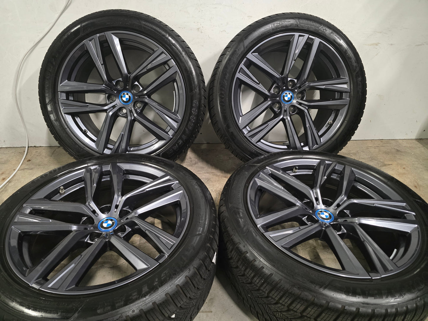 Demo Origineel BMW styling 853 4 serie i4 18 inch winterbanden 5x112