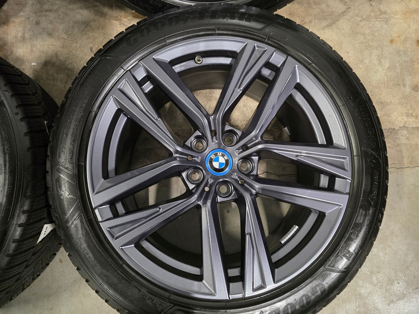 Demo Origineel BMW styling 853 4 serie i4 18 inch winterbanden 5x112