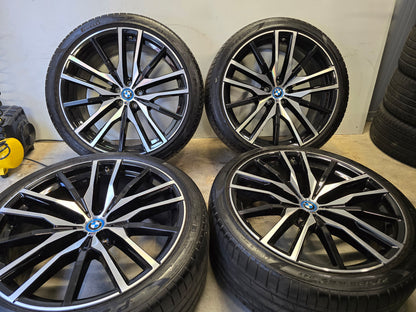 BMW X5 G05 X6 G06 22 inch Breedset 742M Zomerbanden