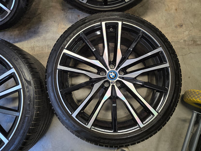 BMW X5 G05 X6 G06 22 inch Breedset 742M Zomerbanden