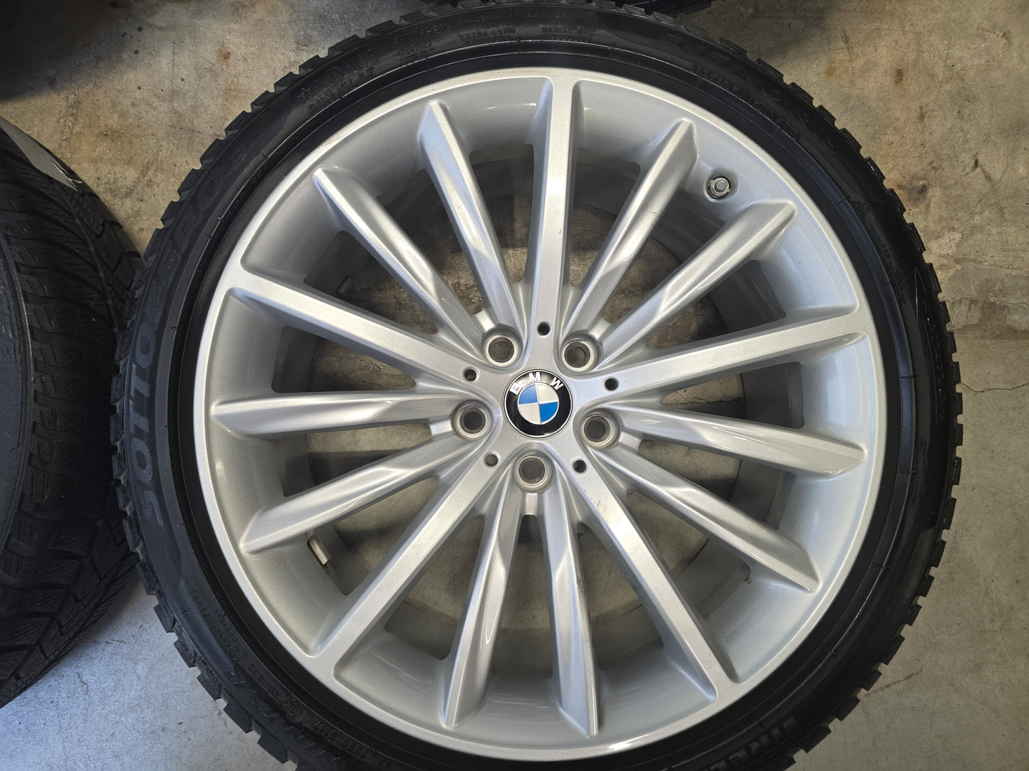 DEMO BMW 5 serie G30 G31 633 19 inch DEMO Winterbanden