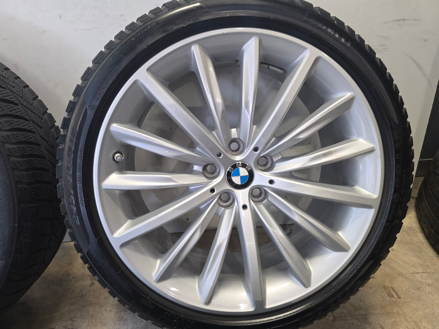 DEMO BMW 5 serie G30 G31 633 19 inch DEMO Winterbanden