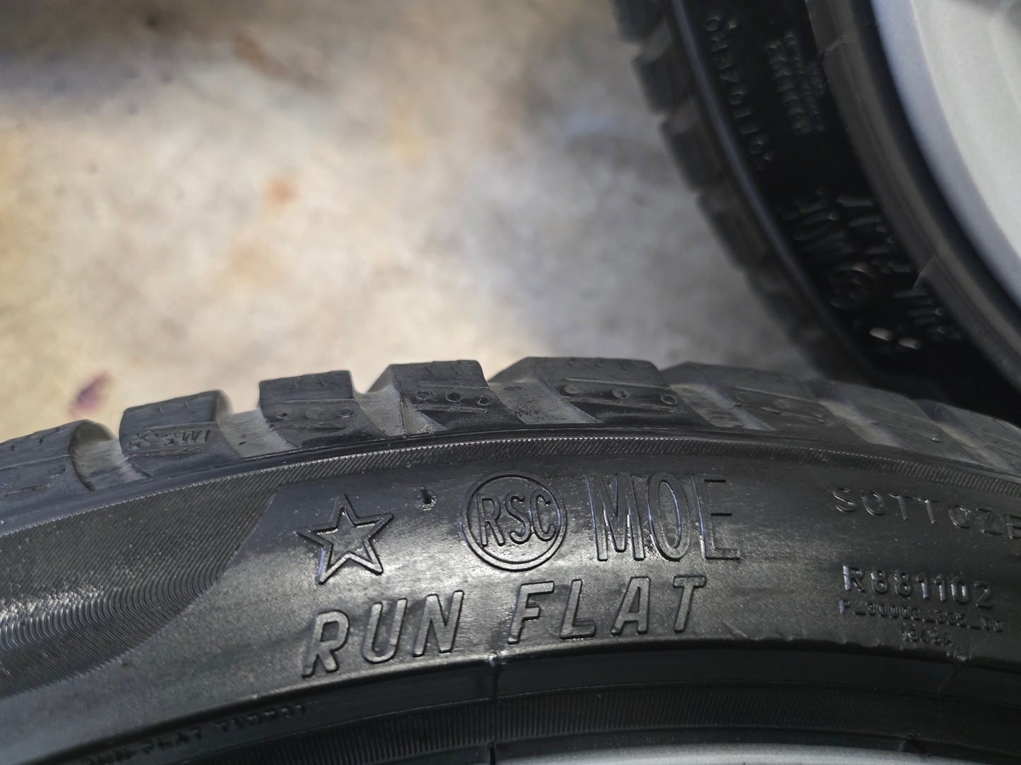 DEMO BMW 5 serie G30 G31 633 19 inch DEMO Winterbanden