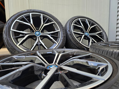 BMW 5 serie G30 G31 G60 G61 845M 19 inch breedset zomerbanden