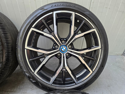 BMW 5 serie G30 G31 G60 G61 845M 19 inch breedset zomerbanden