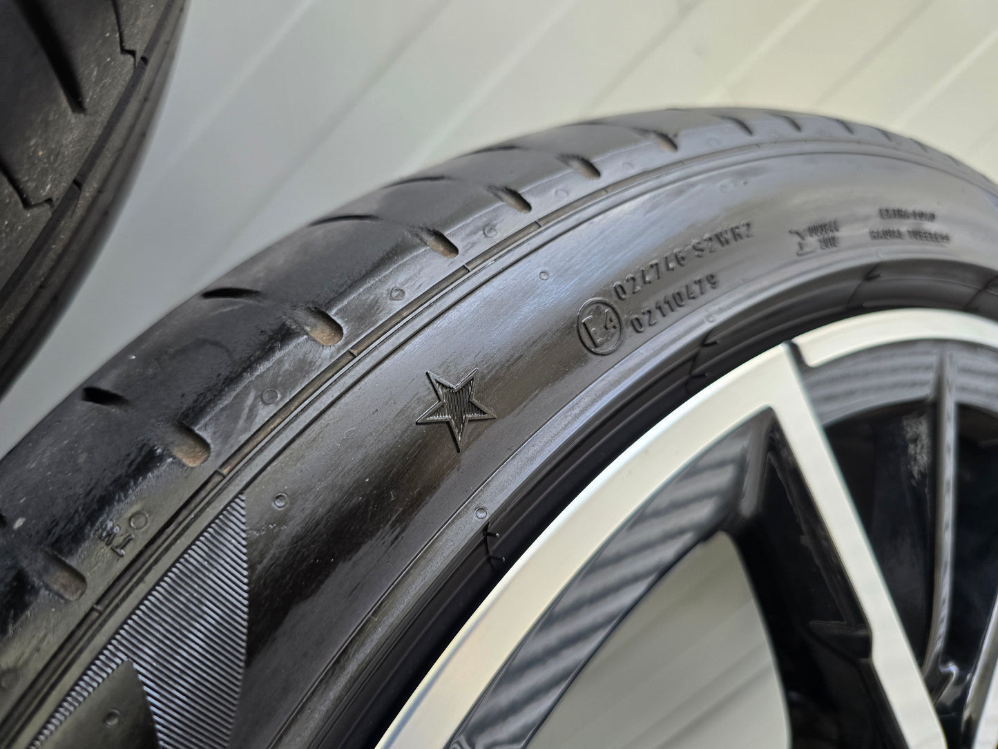 BMW 5 serie G30 G31 G60 G61 845M 19 inch breedset zomerbanden